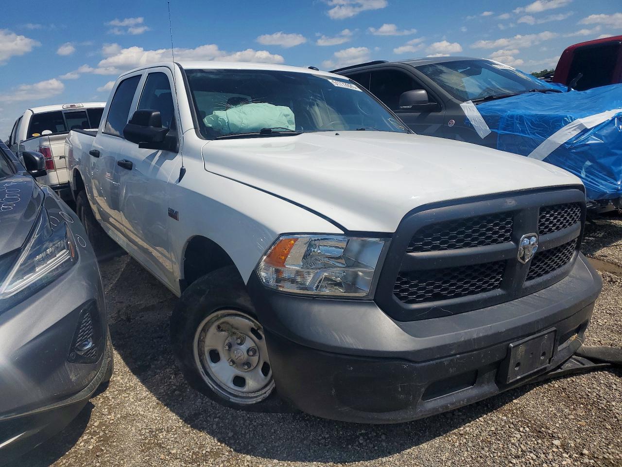 2022 Ram 1500 Classic - Фото 4