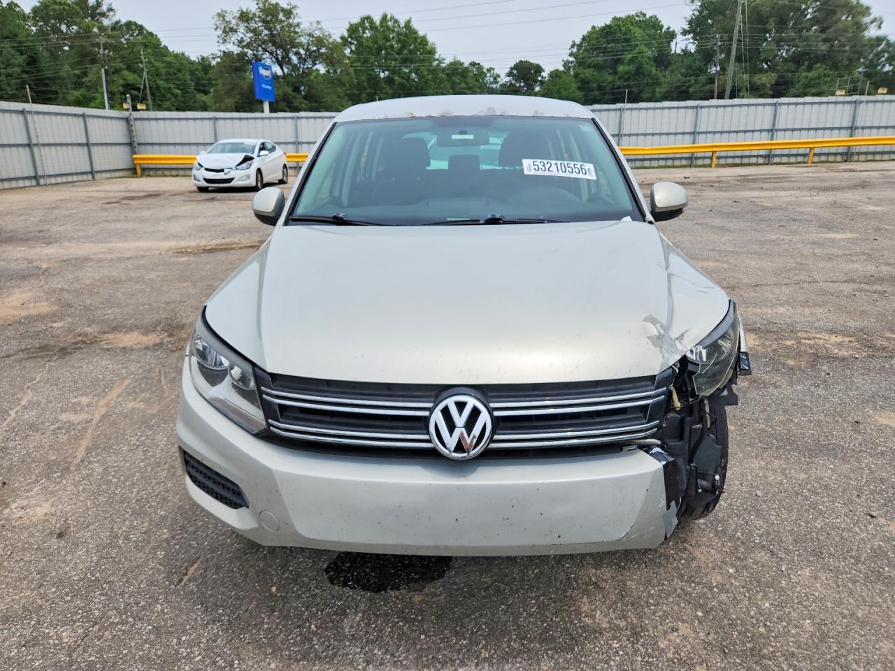 2014 Volkswagen Tiguan S - Фото 5