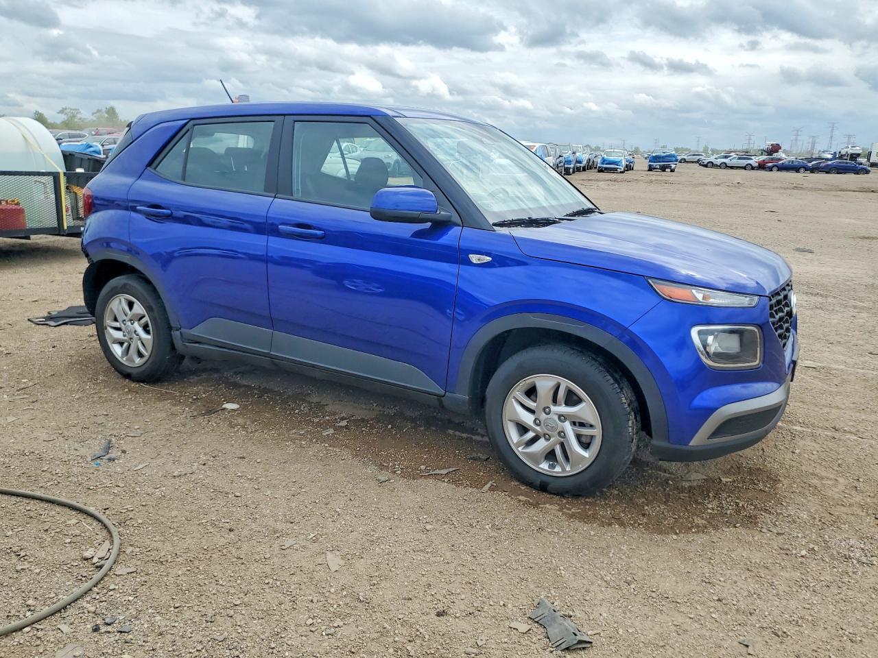 2025 Hyundai Venue Se - Фото 4