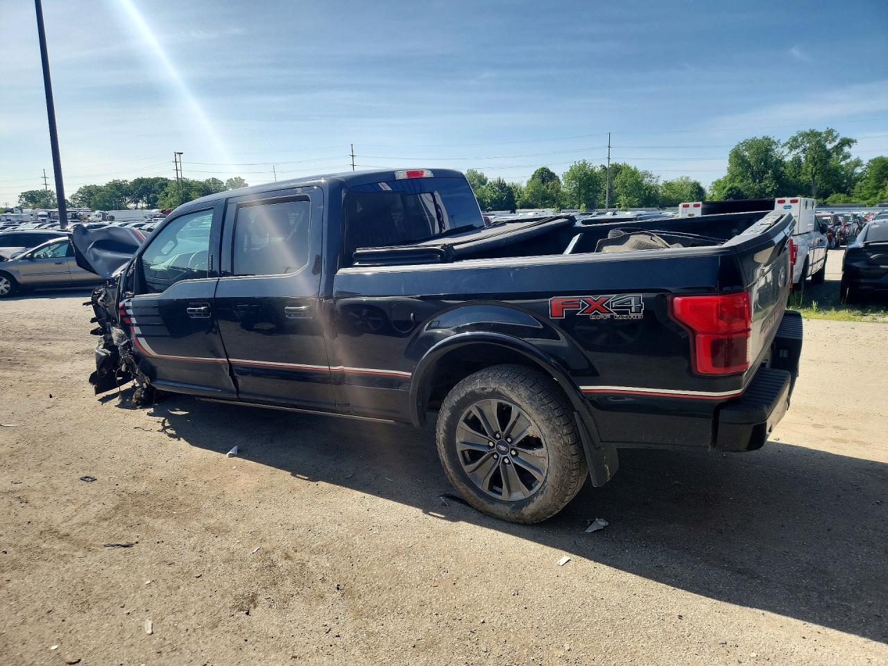 2018 Ford F150 Supercrew - Фото 2