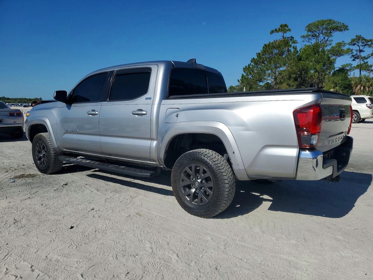 2021 Toyota Tacoma Sr5 V6 - Image 2