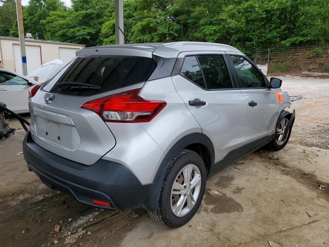 2019 Nissan Kicks S - Фото 3