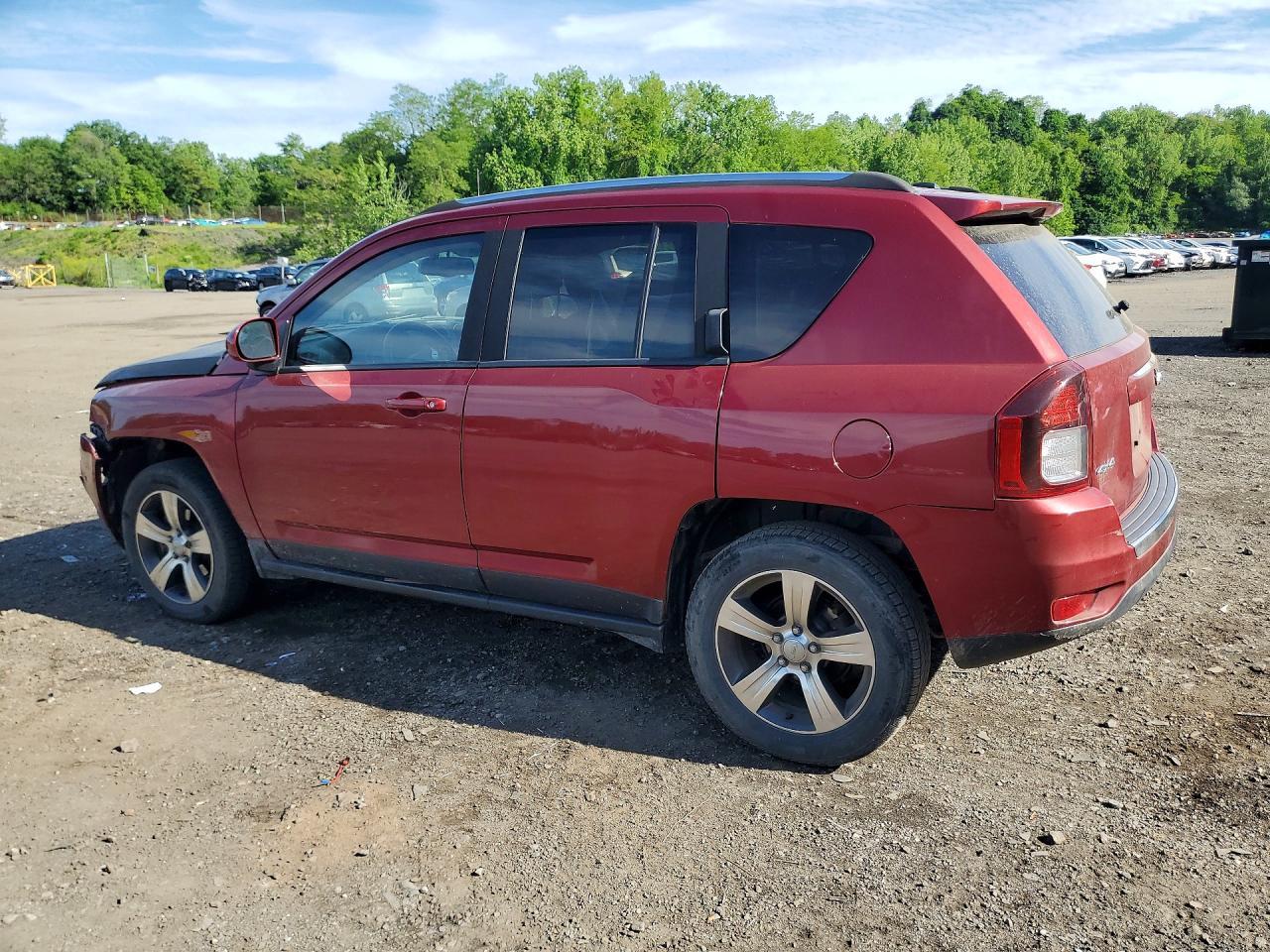 2016 Jeep Compass Latitude - Фото 2