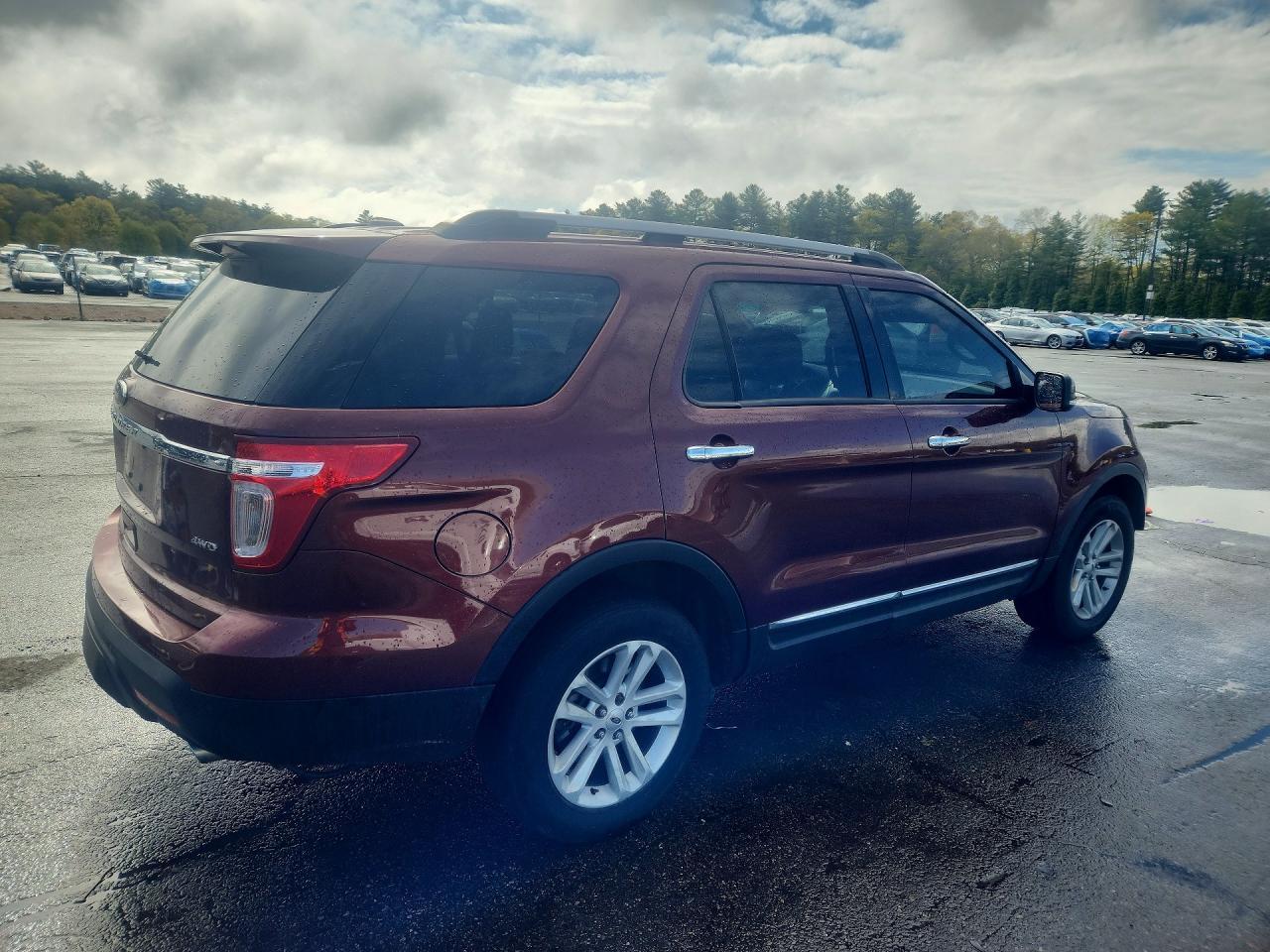 2015 Ford Explorer Xlt - Фото 3