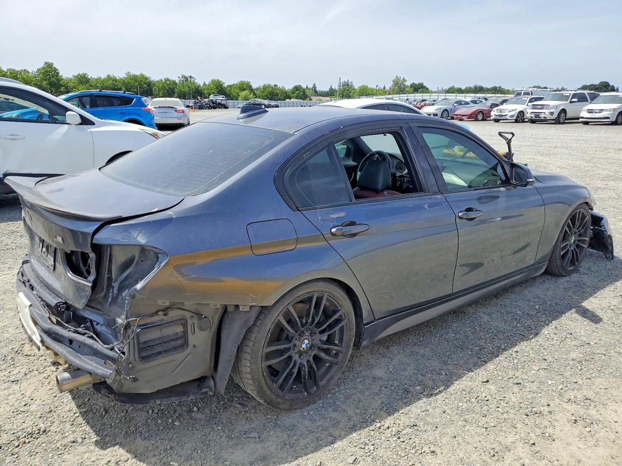 2014 BMW 335 I - Image 3