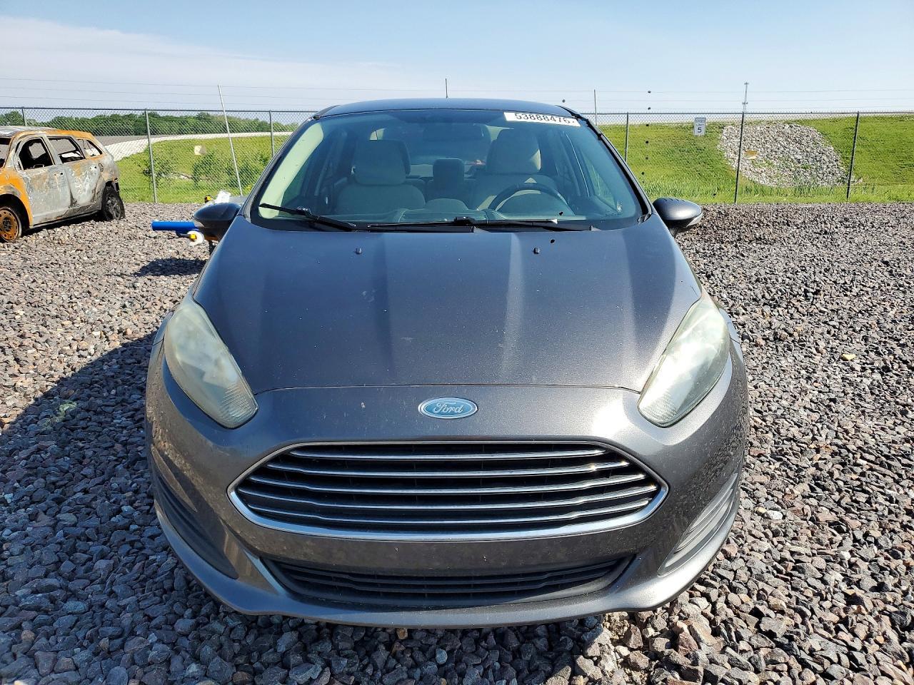 2015 Ford Fiesta Se - Image 5