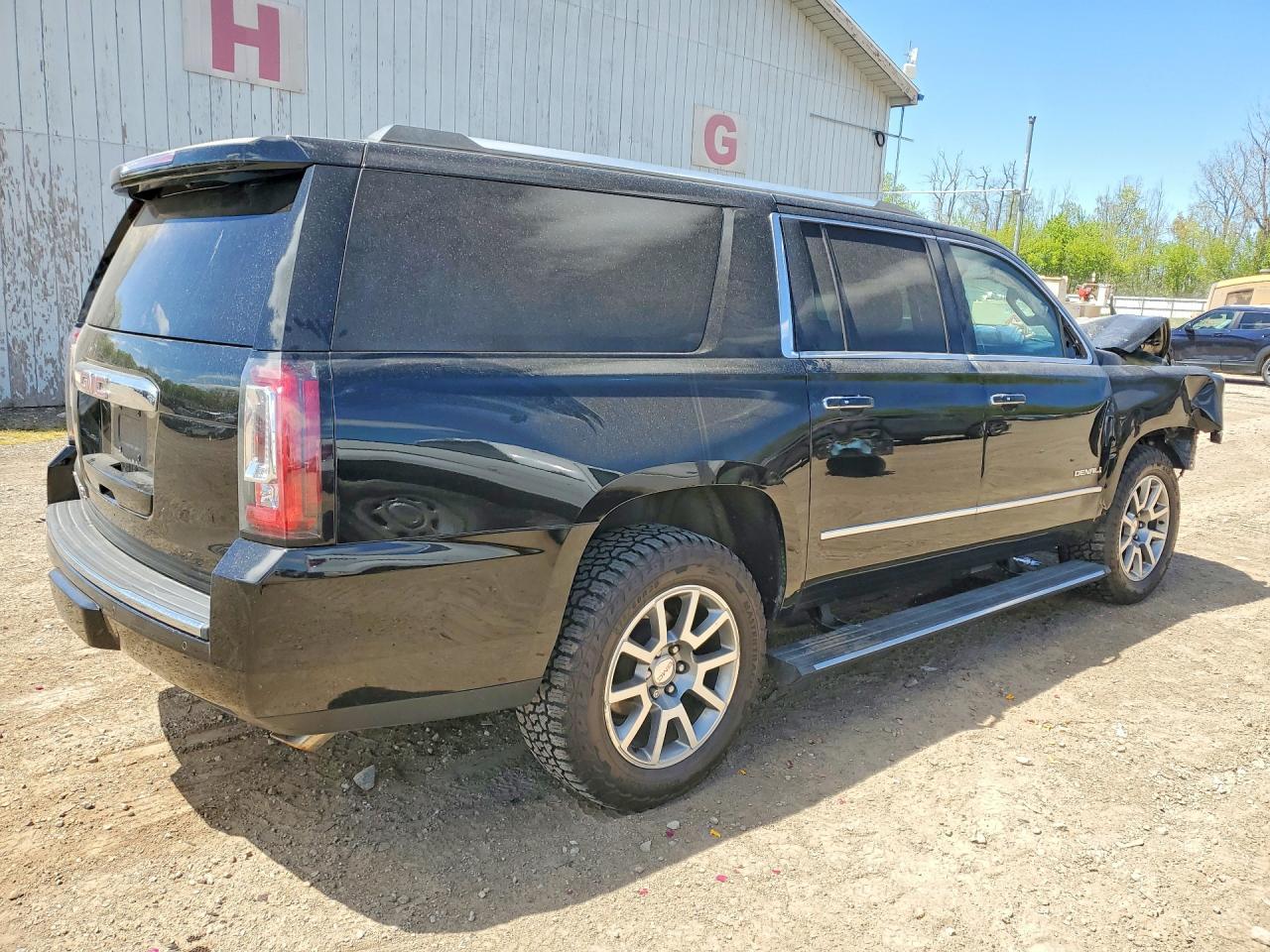 2015 GMC Yukon - Фото 3