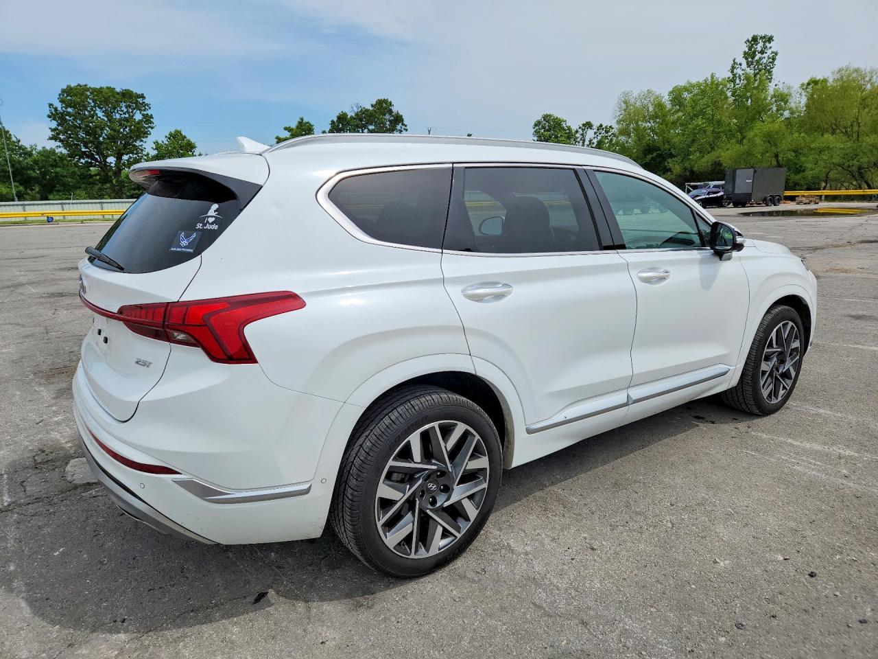 2022 Hyundai Santa Fe Calligraphy - Image 3