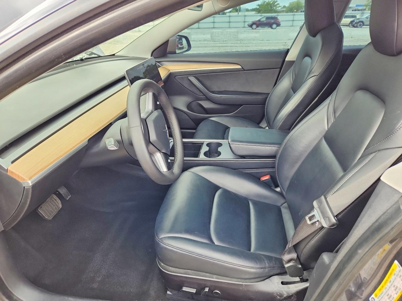 2021 Tesla Model 3 - Фото 7