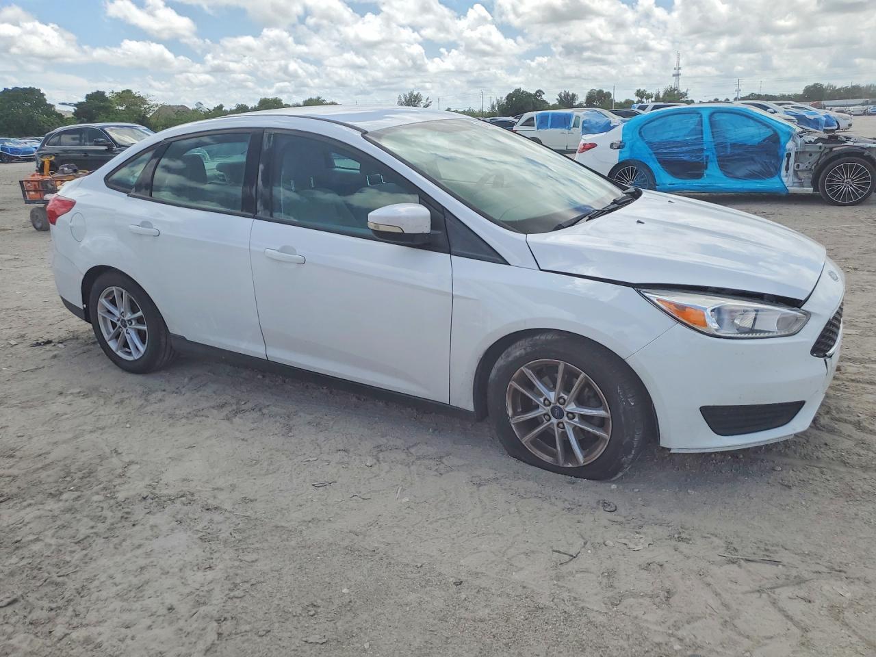 2016 Ford Focus Se - Фото 4