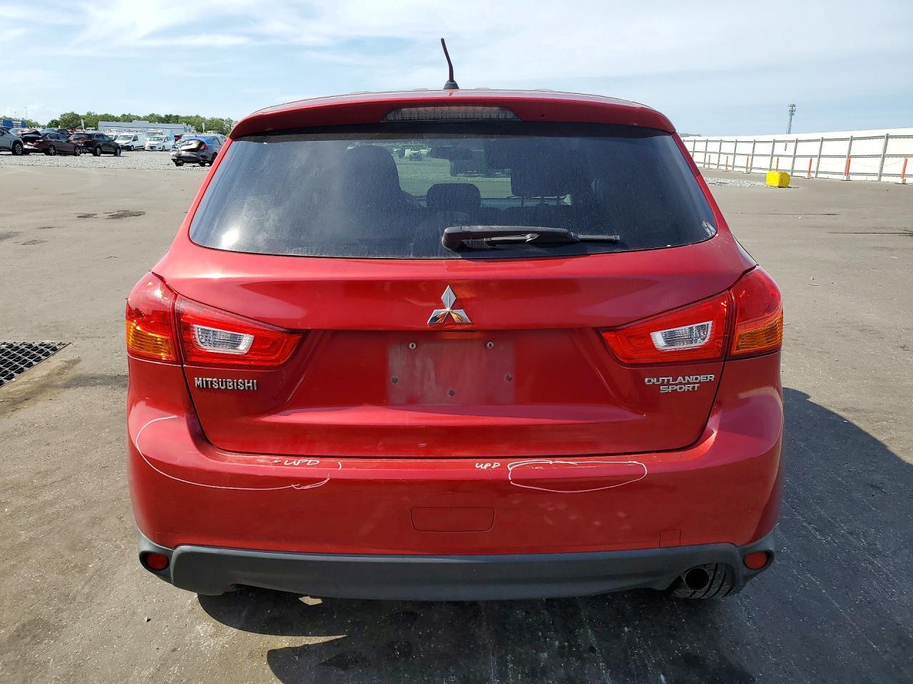 2015 Mitsubishi Outlander Sport Es - Image 6