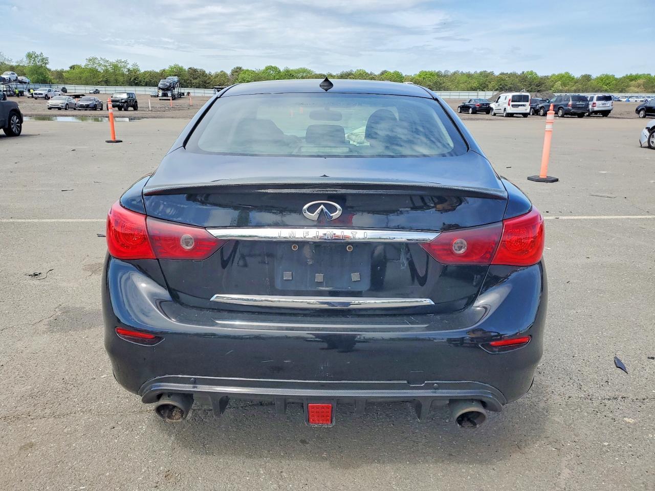 2014 Infiniti Q50 Premium - Image 6