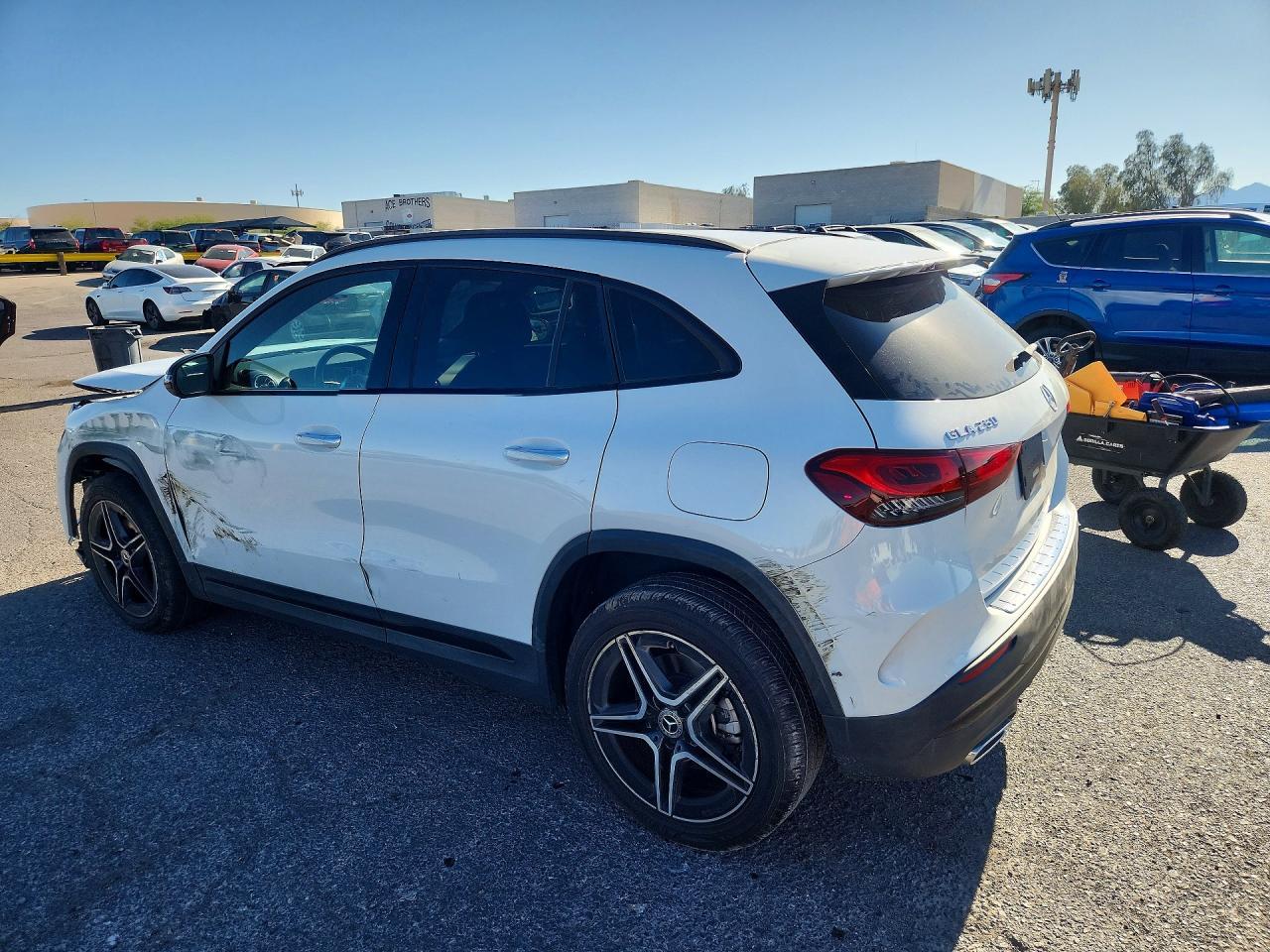 2022 Mercedes-Benz Gla 250 - Image 2