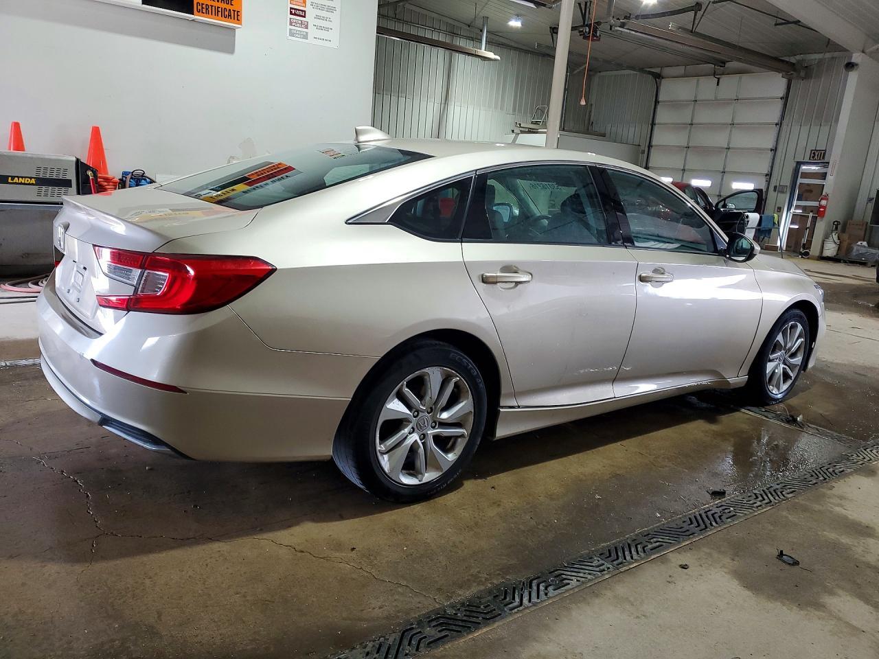 2019 Honda Accord Lx - Фото 3
