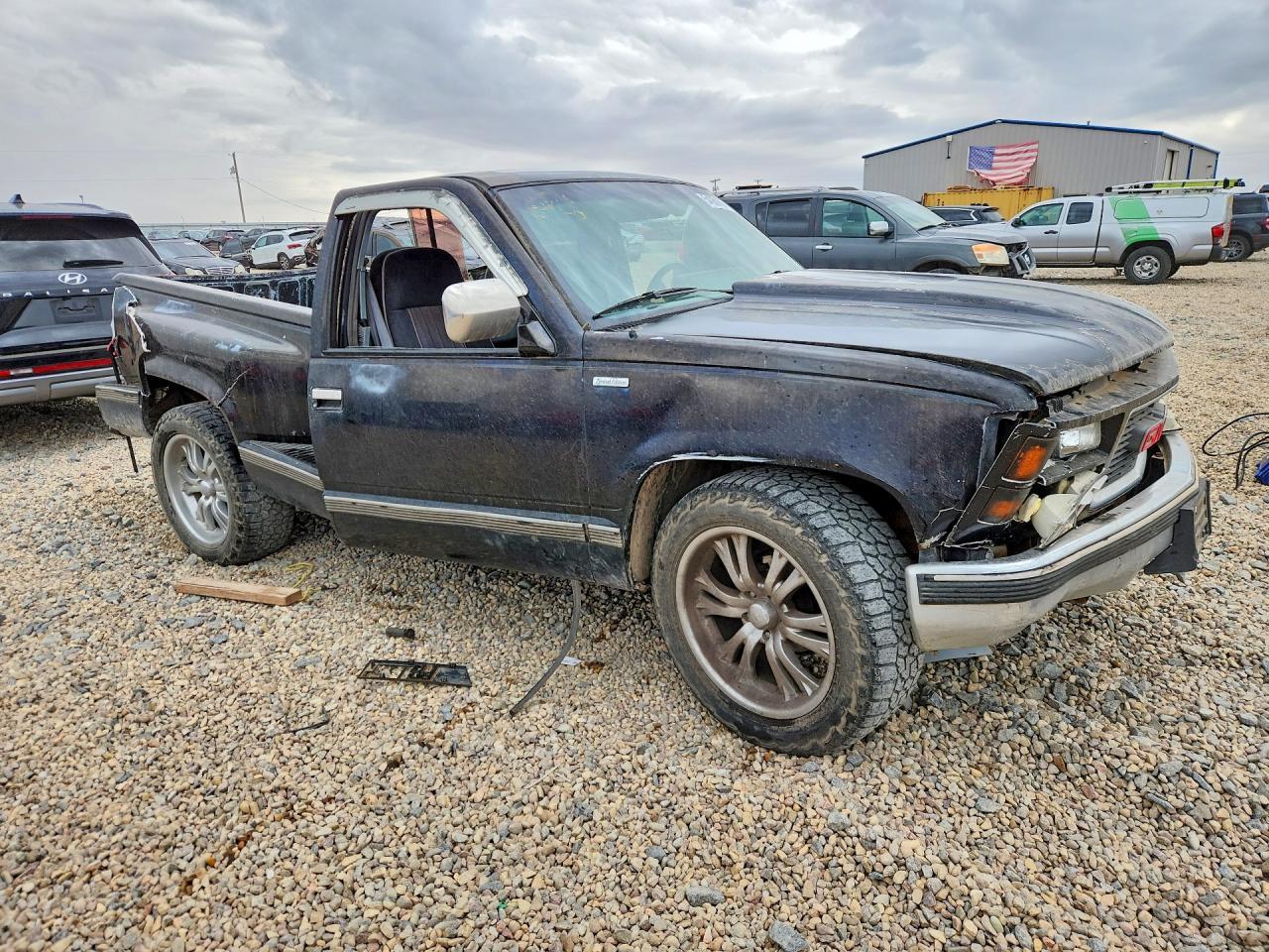 1989 Chevrolet Gmt-400 C1500 - Image 4
