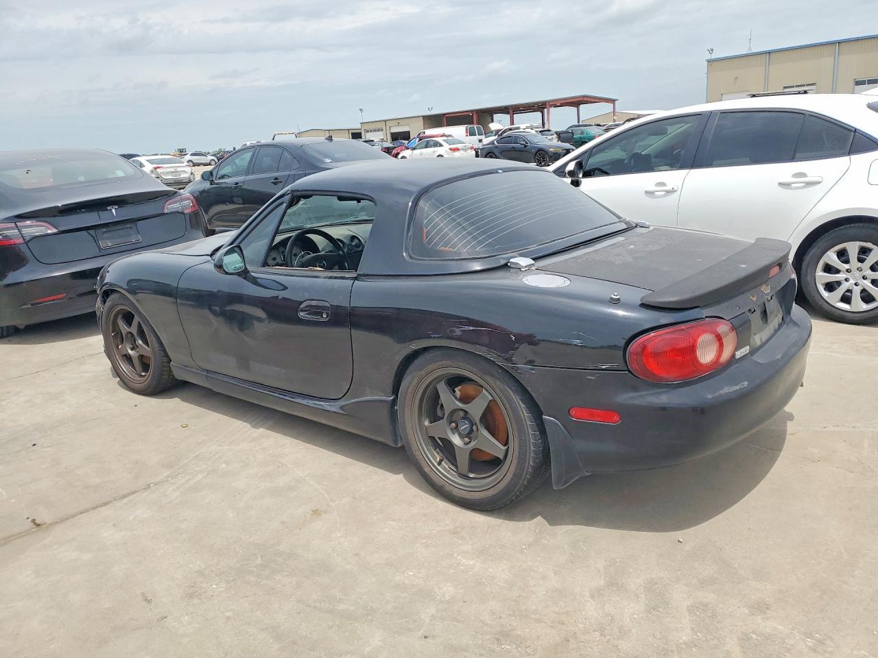 2002 Mazda Mx-5 Miata Base - Image 2