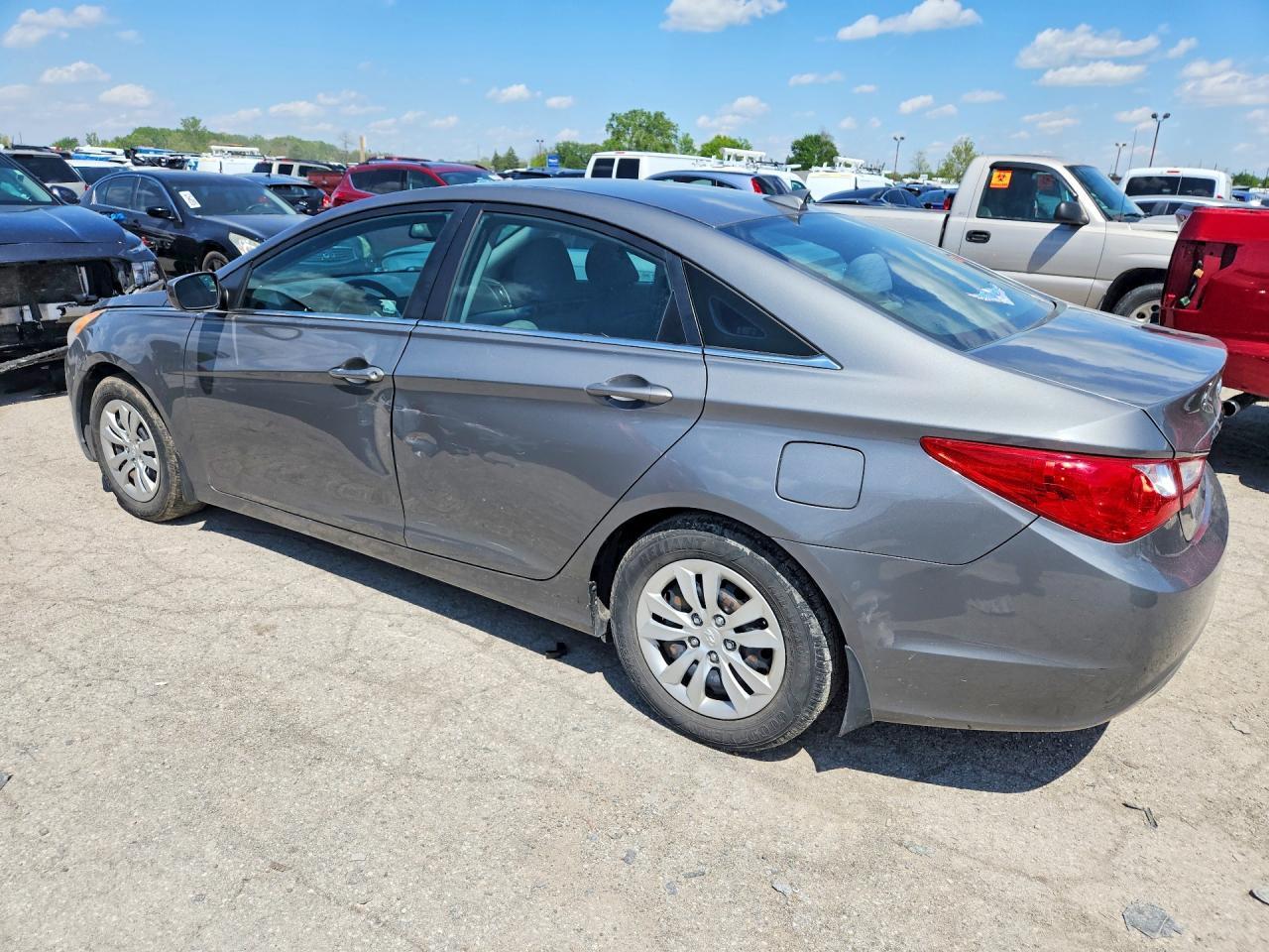 2013 Hyundai Sonata Gls - Image 2