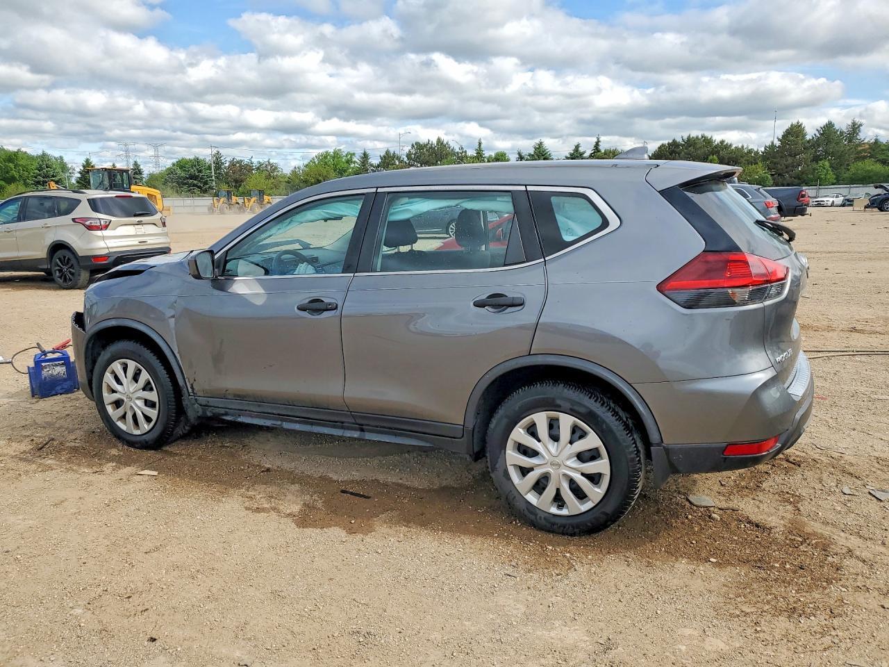 2018 Nissan Rogue S - Фото 2
