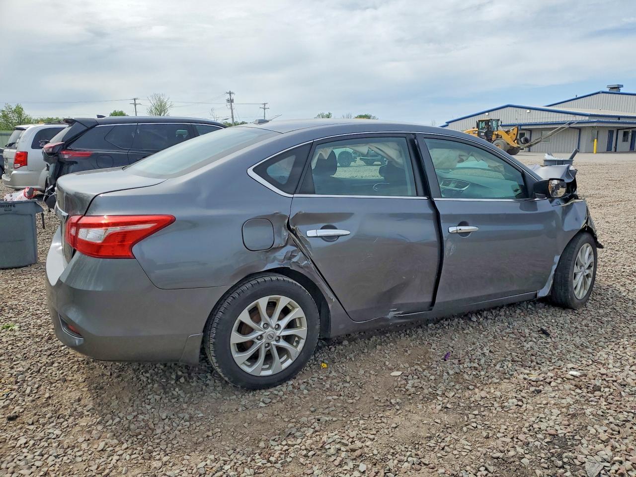 2018 Nissan Sentra Sv - Фото 3