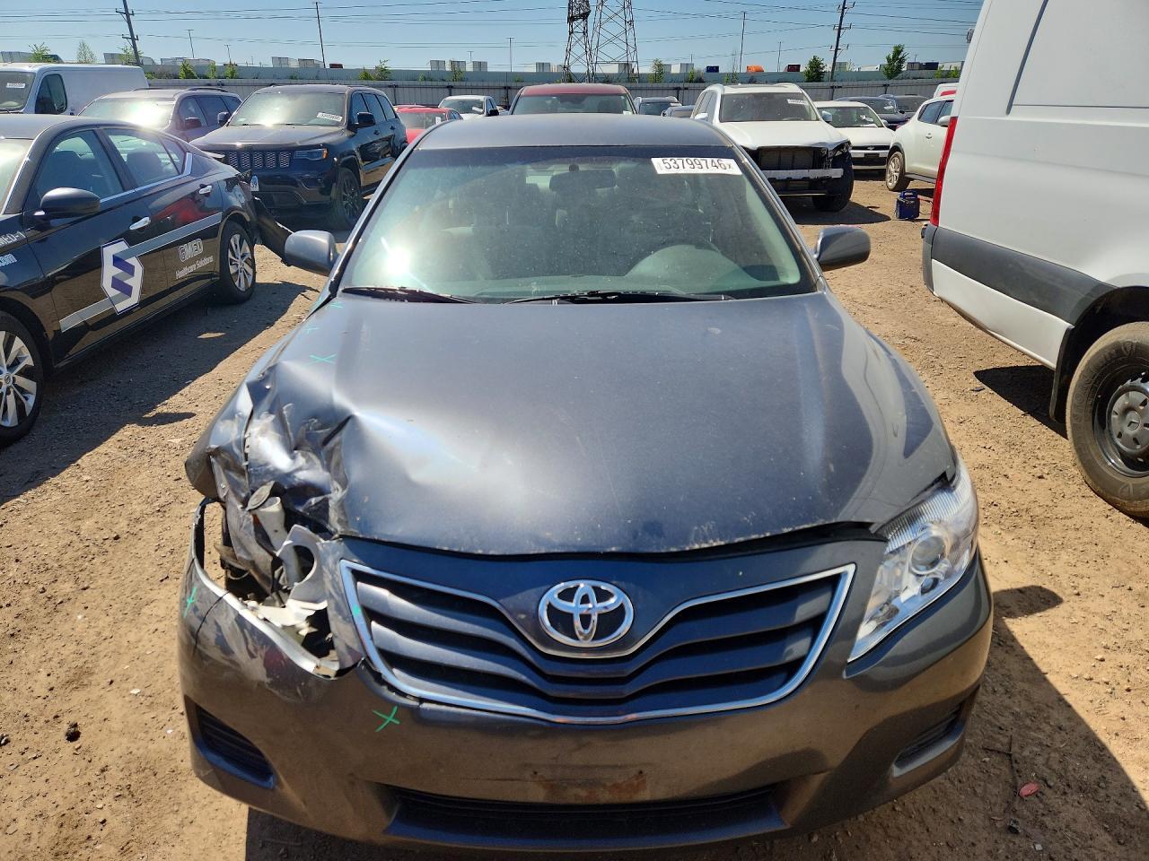 2011 Toyota Camry Le - Фото 5