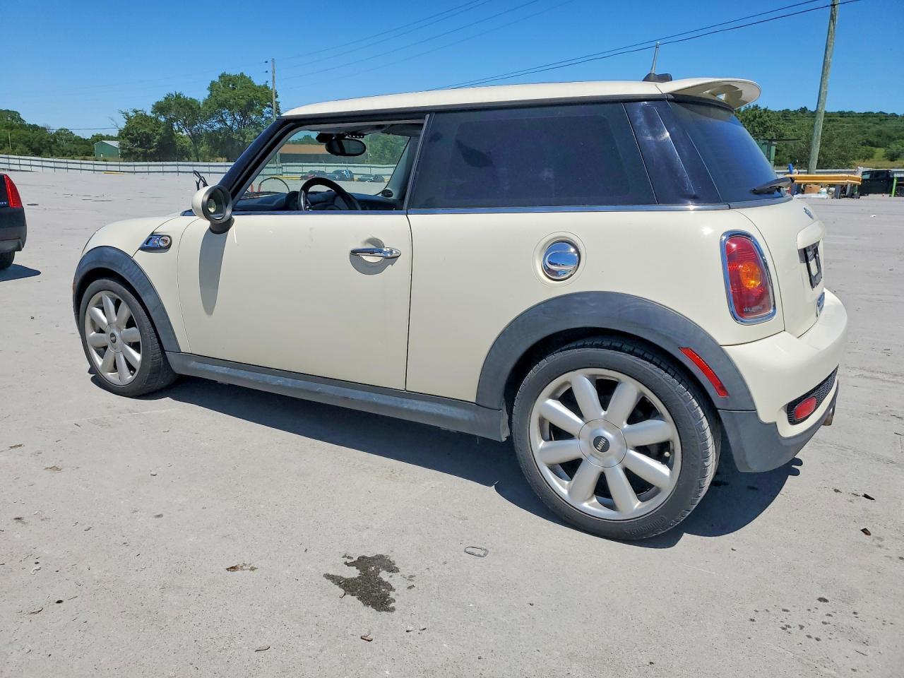 2010 Mini Cooper S - Фото 2