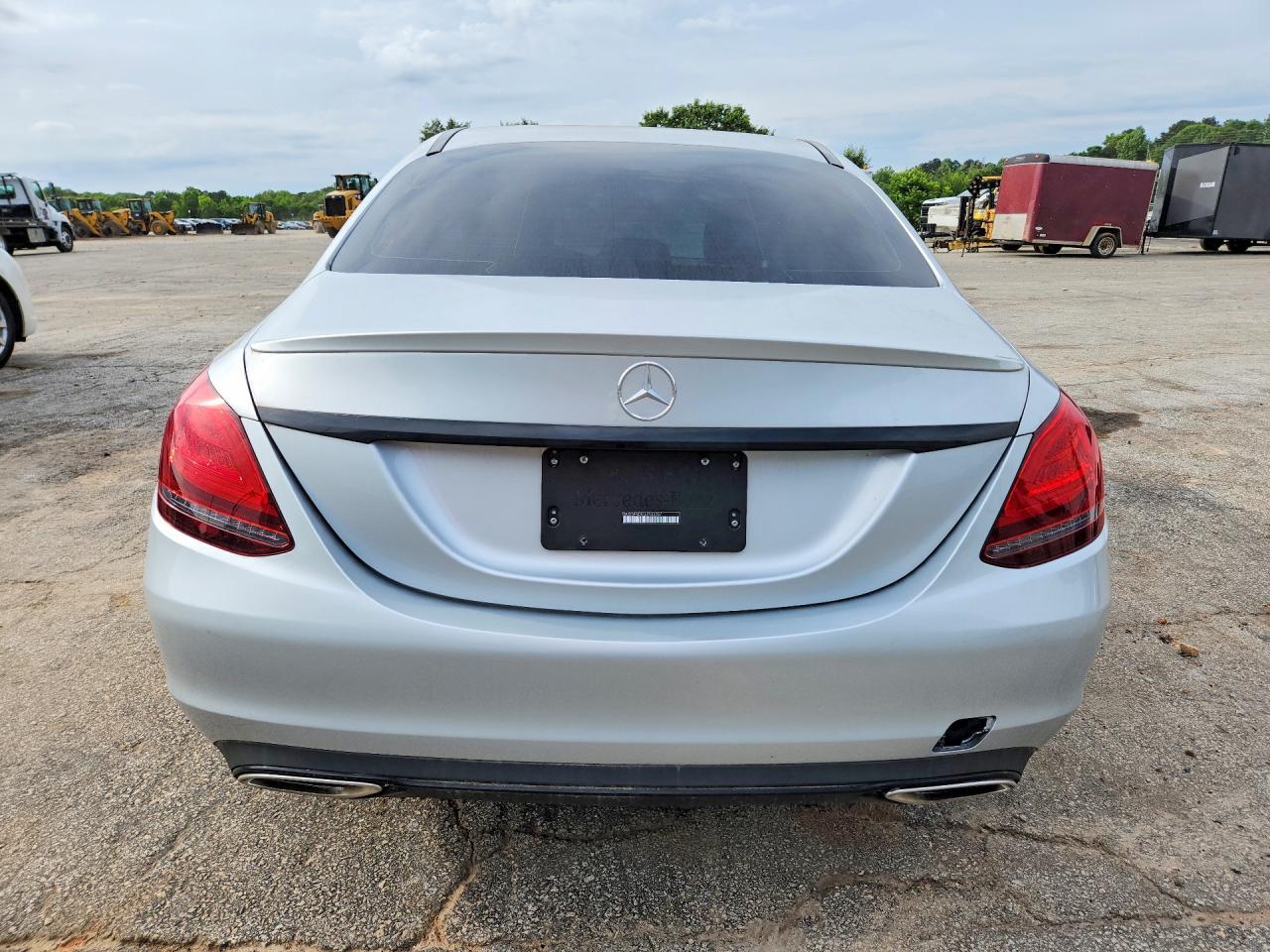 2020 Mercedes-Benz C 300 - Фото 6
