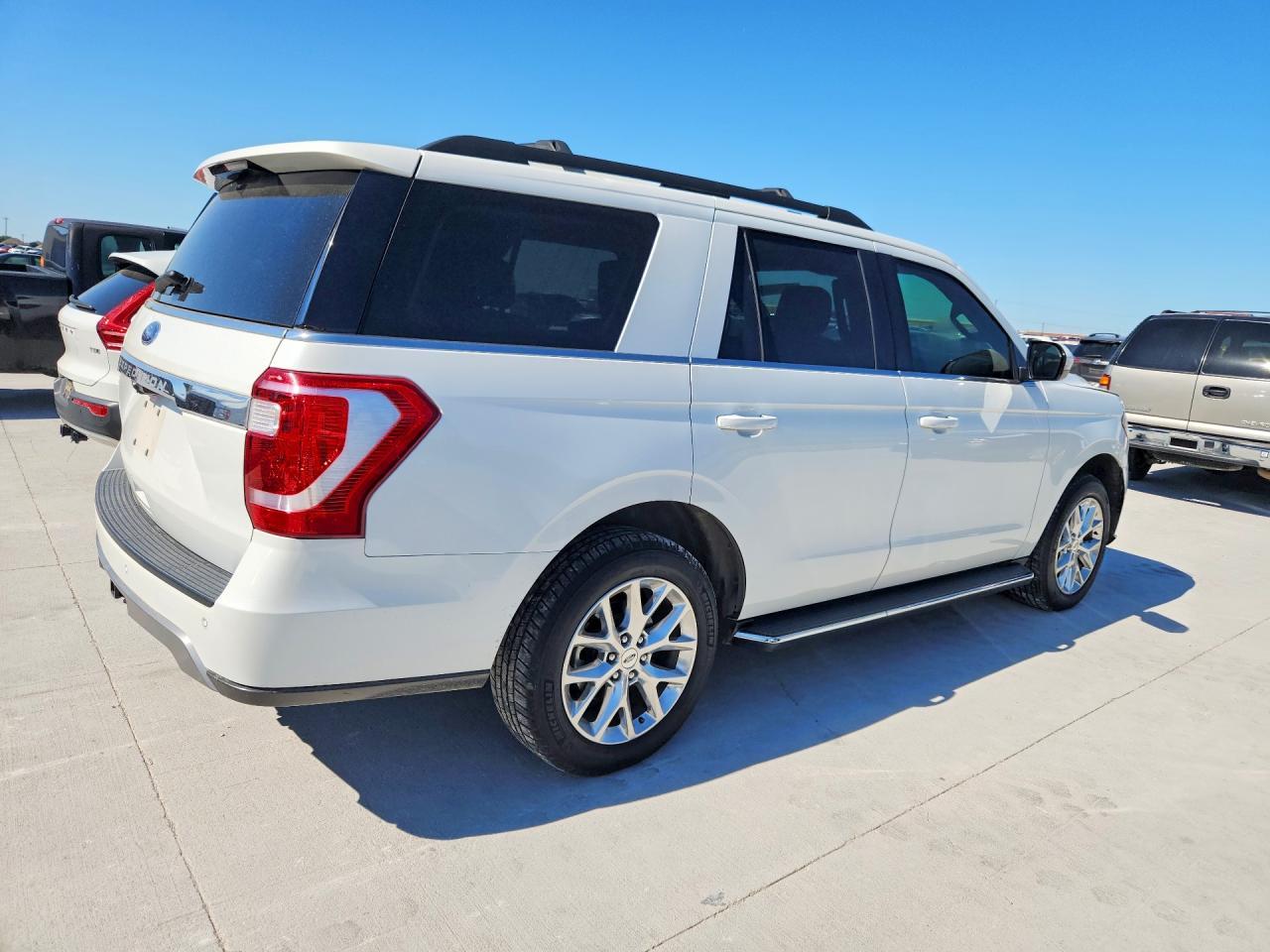 2020 Ford Expedition Xlt - Фото 3