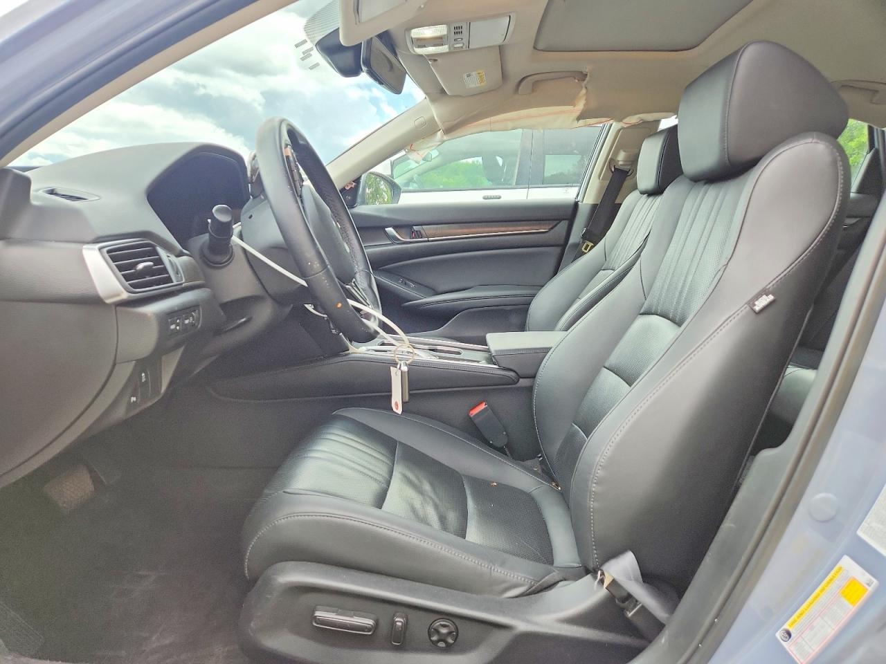 2021 Honda Accord Touring - Фото 7