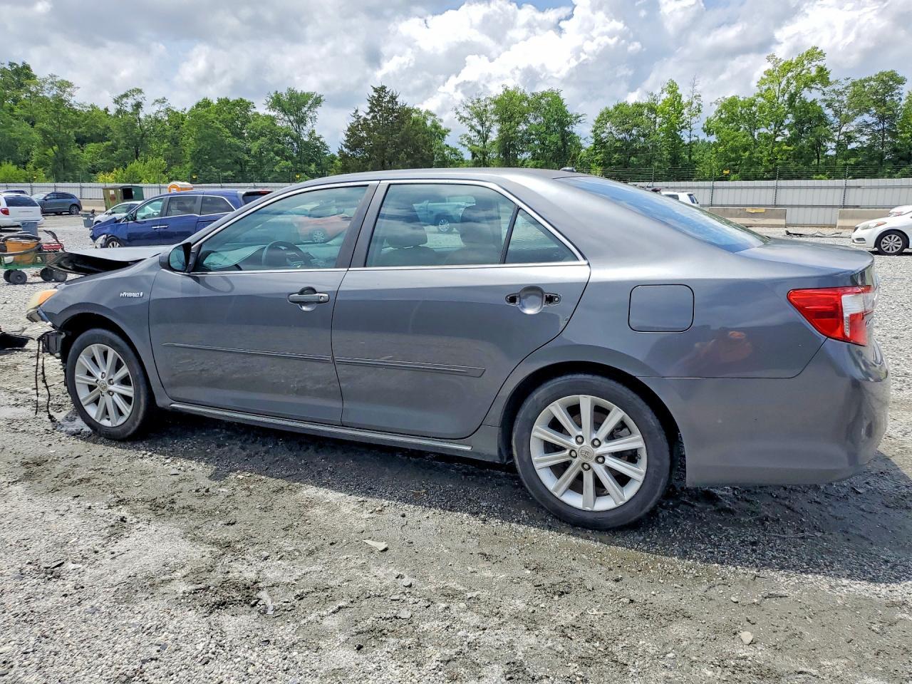 2012 Toyota Camry Hybrid Xle - Фото 2