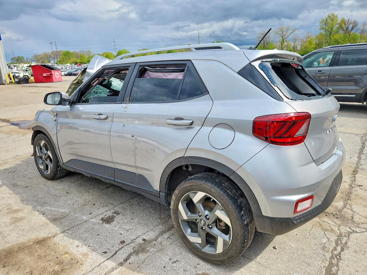 2024 Hyundai Venue Sel - Image 2