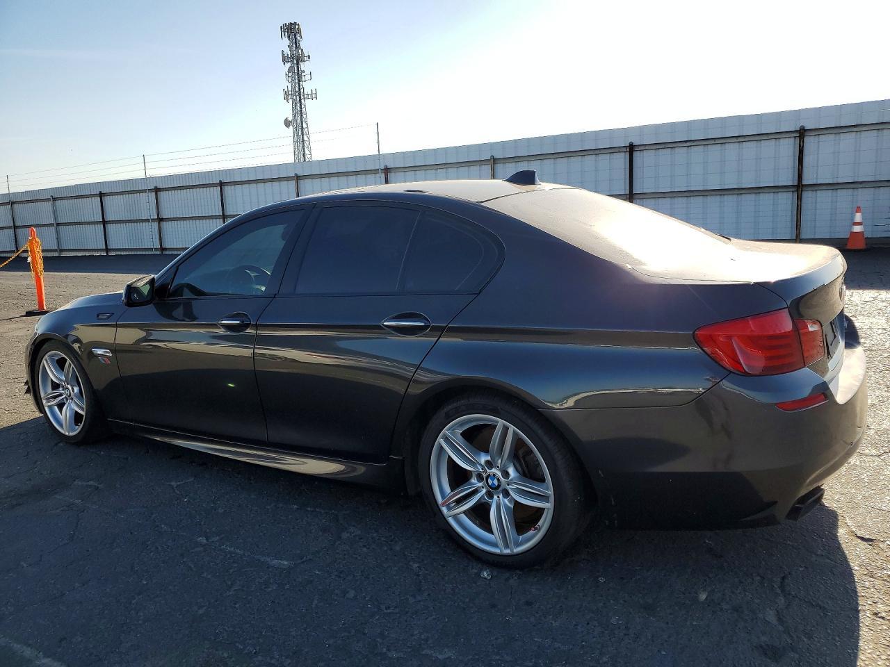 2013 BMW 550 I - Image 2