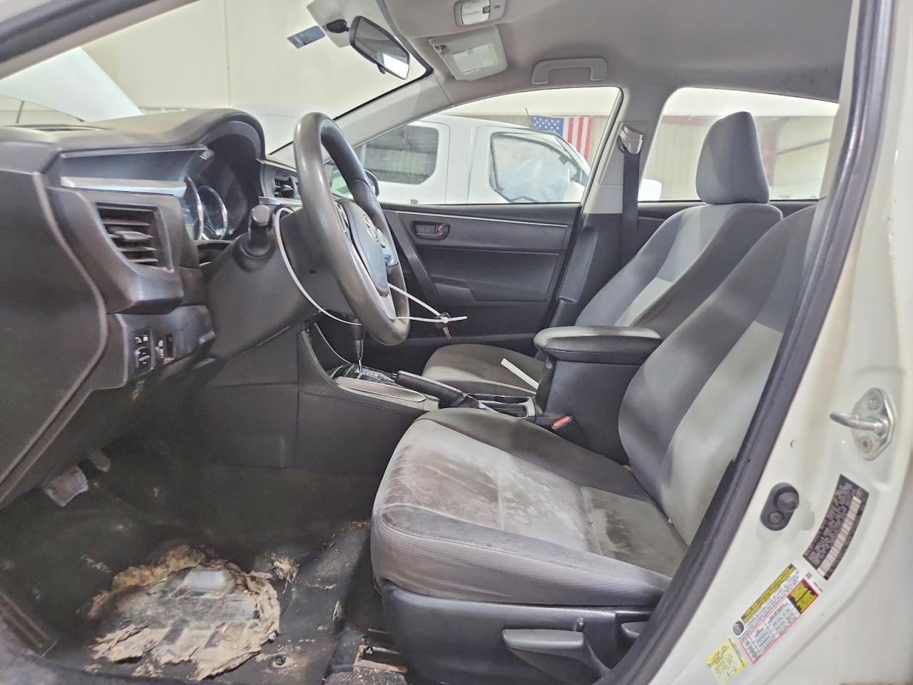 2015 Toyota Corolla L - Фото 7
