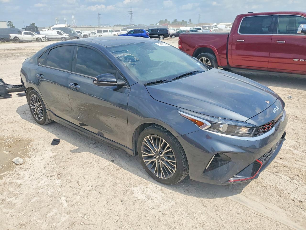 2024 Kia Forte Gt Line - Фото 4