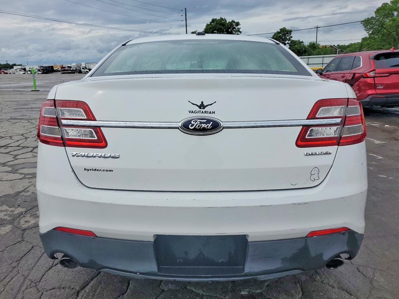 2013 Ford Taurus Se - Фото 6