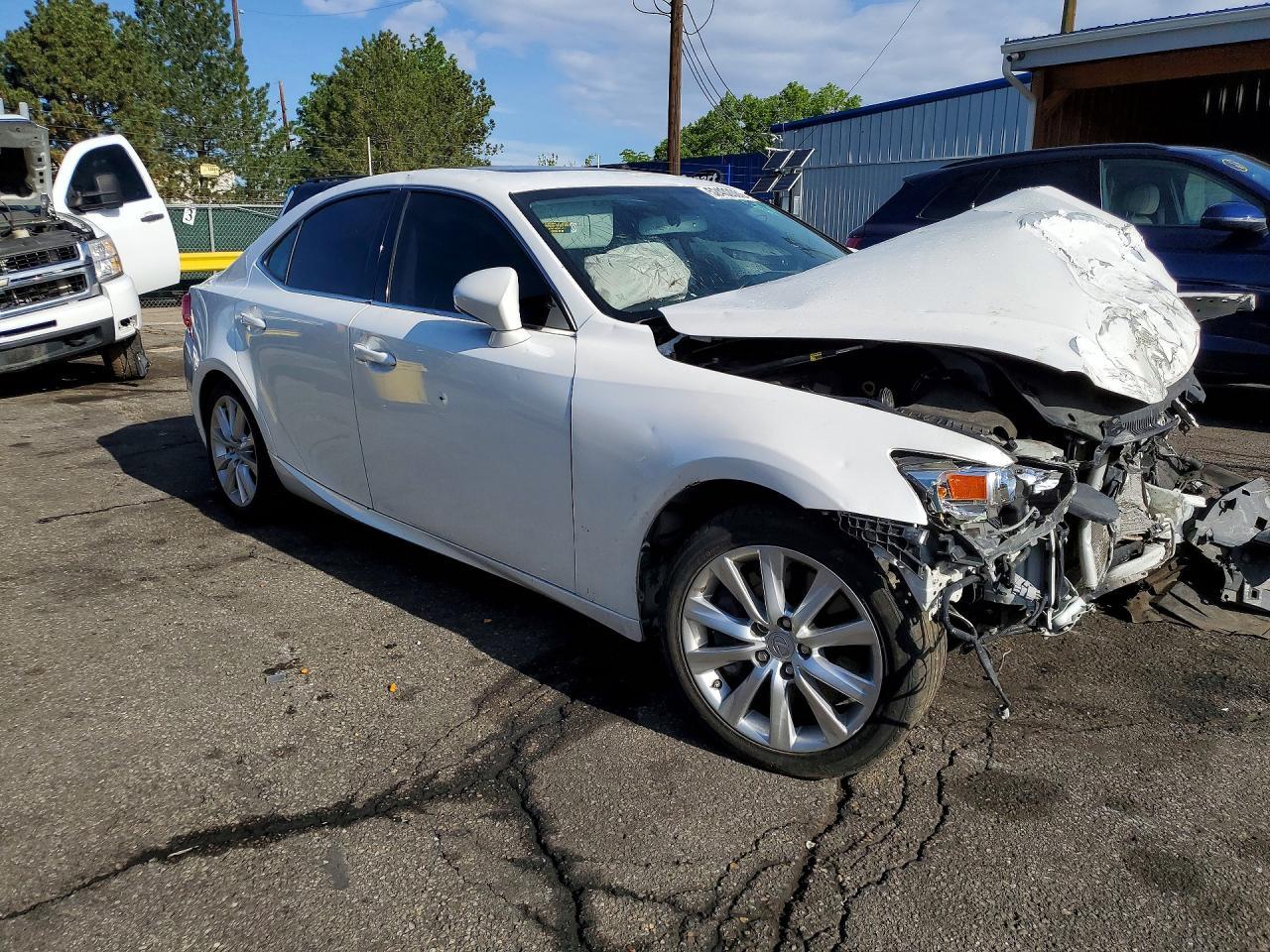 2016 Lexus Is 300 - Фото 4
