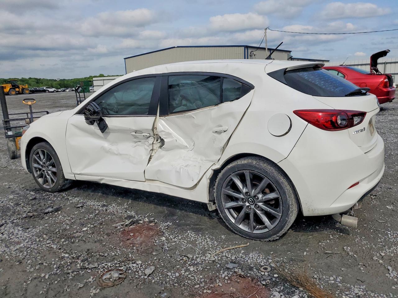 2018 Mazda 3 Touring - Image 2