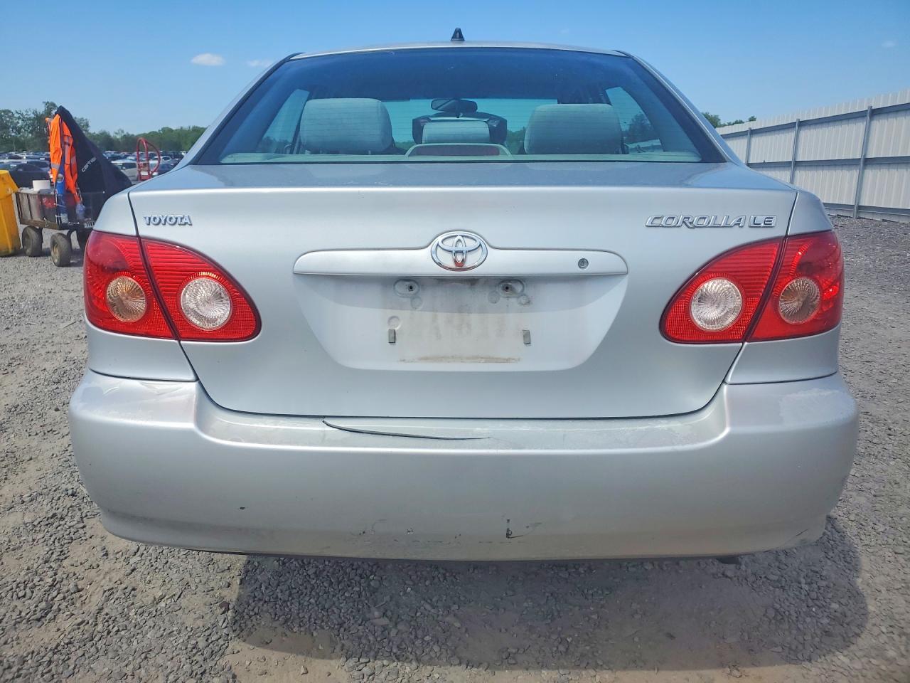 2005 Toyota Corolla Le - Image 6