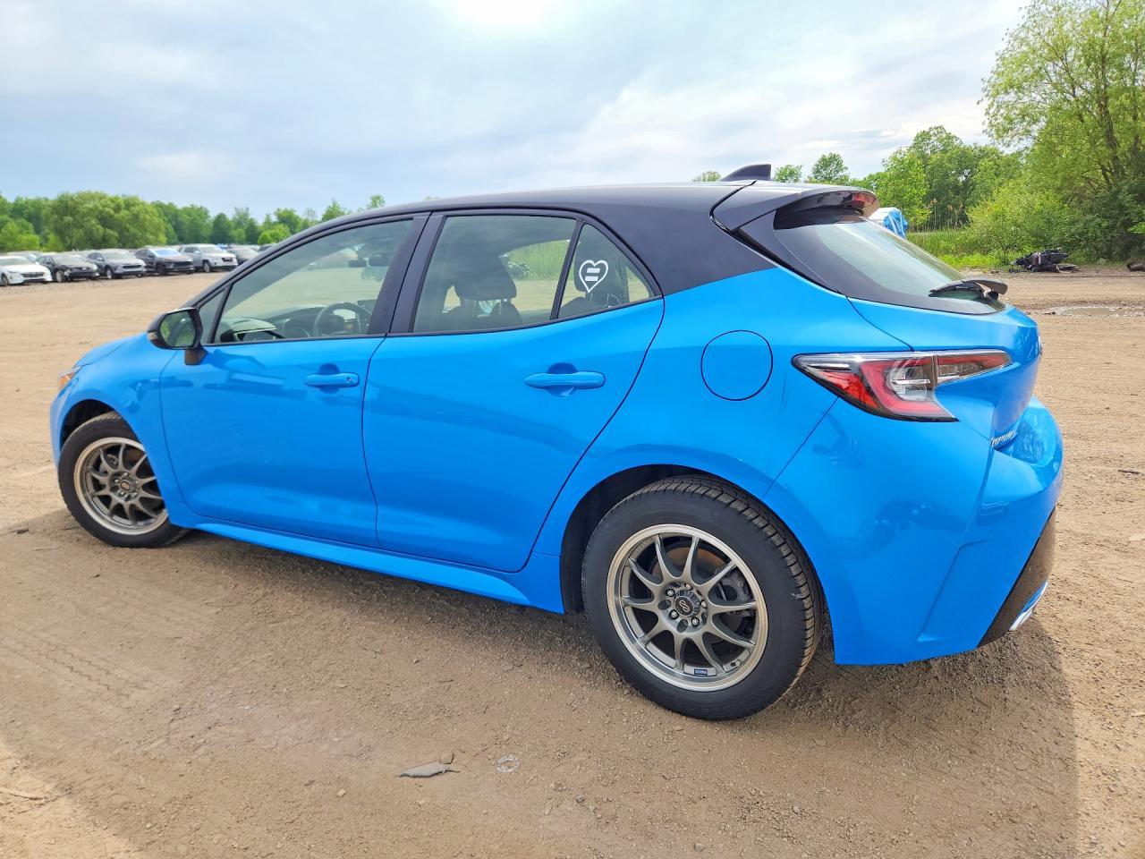 2021 Toyota Corolla Hatchback Se - Фото 2