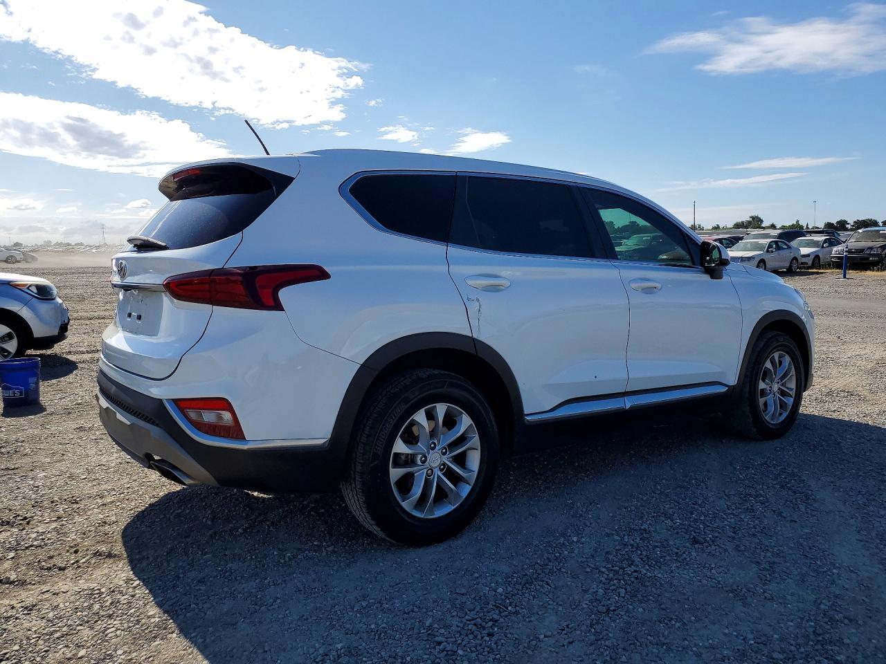 2019 Hyundai Santa Fe Se - Фото 3