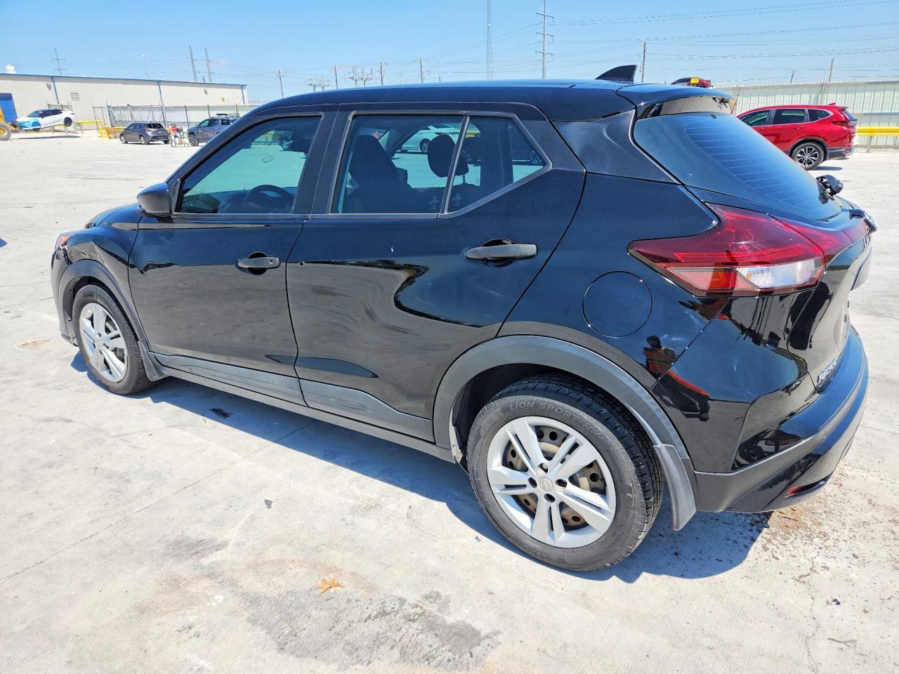 2023 Nissan Kicks S - Фото 2