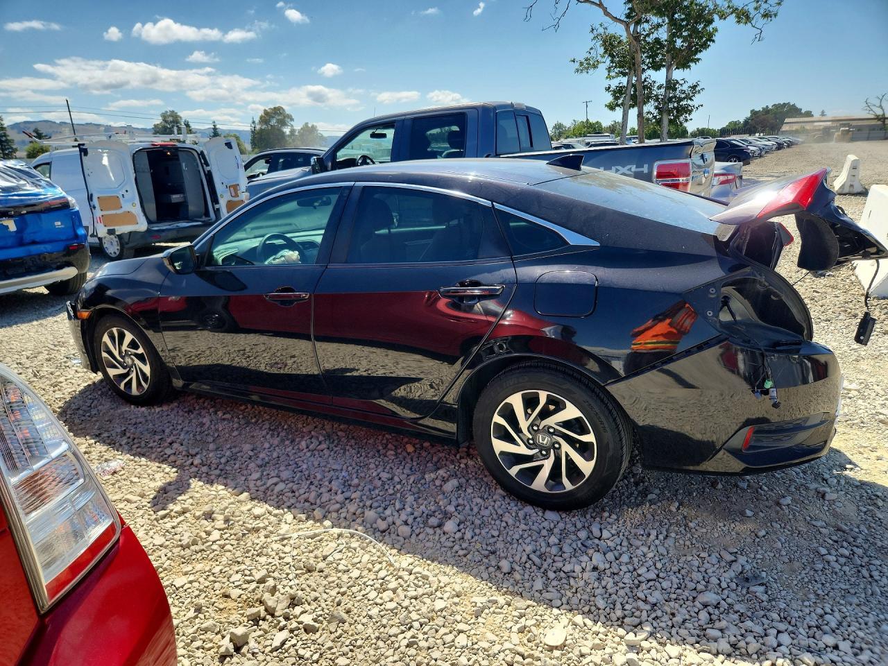 2018 Honda Civic Ex - Image 2