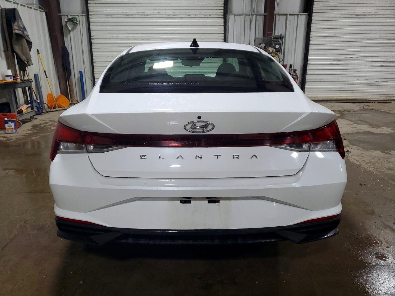 2021 Hyundai Elantra Se - Фото 6