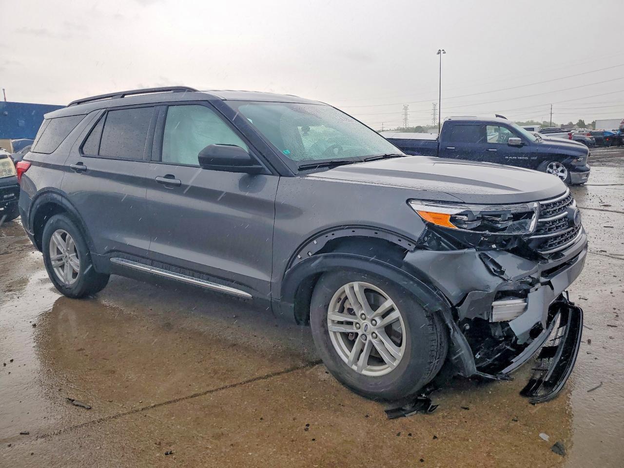 2023 Ford Explorer Xlt - Фото 4