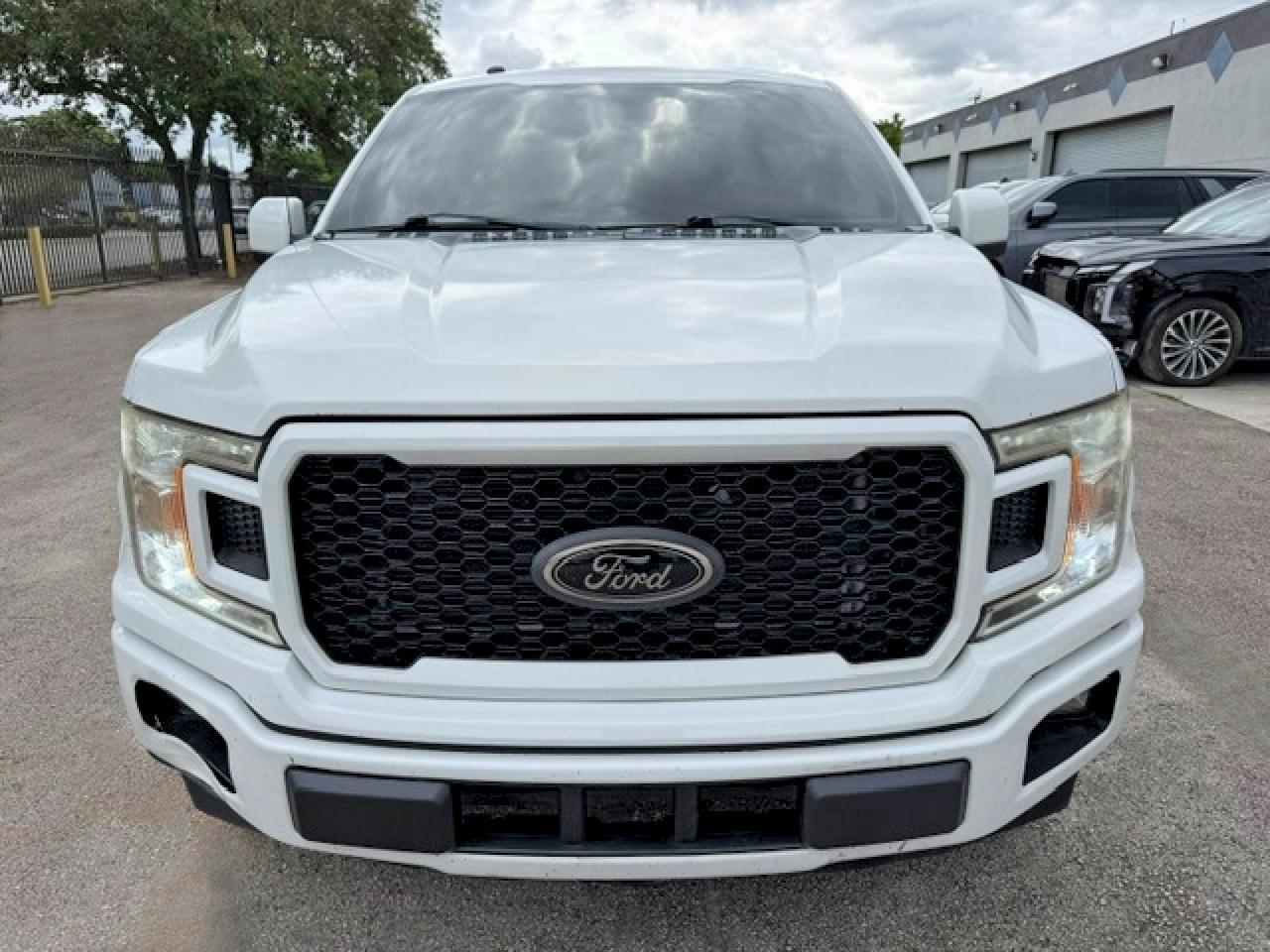 2016 Ford F150 Supercrew - Image 5