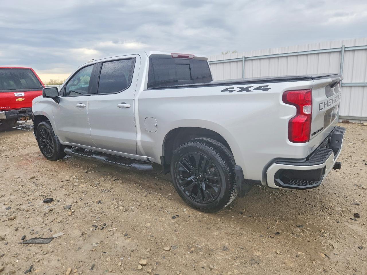 2020 Chevrolet Silverado K1500 Rst - Image 2