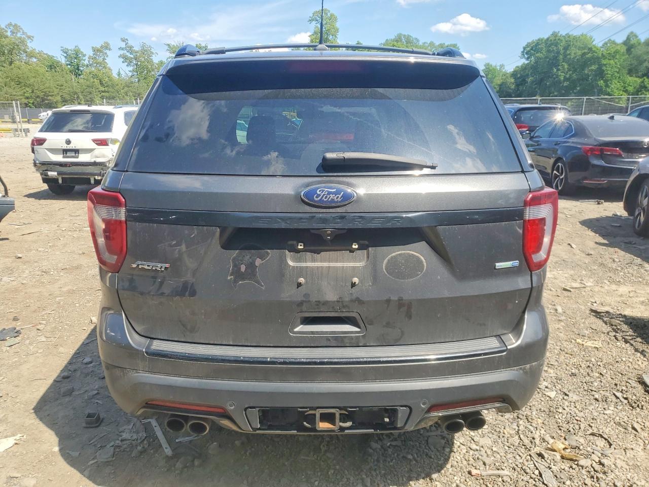 2018 Ford Explorer Sport - Image 6