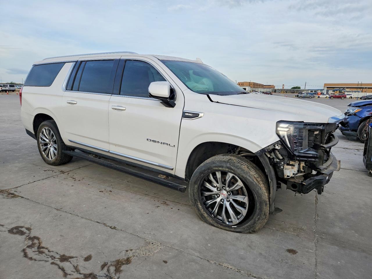 2023 GMC Yukon Xl Denali - Фото 4