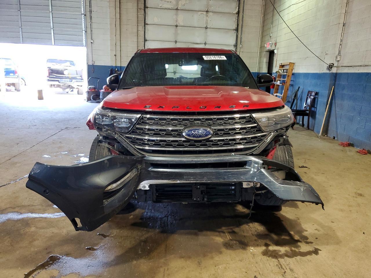 2022 Ford Explorer St - Фото 5