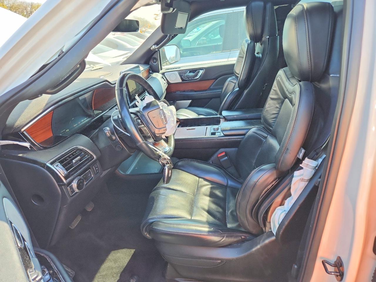 2019 Lincoln Navigator Reserve - Image 7