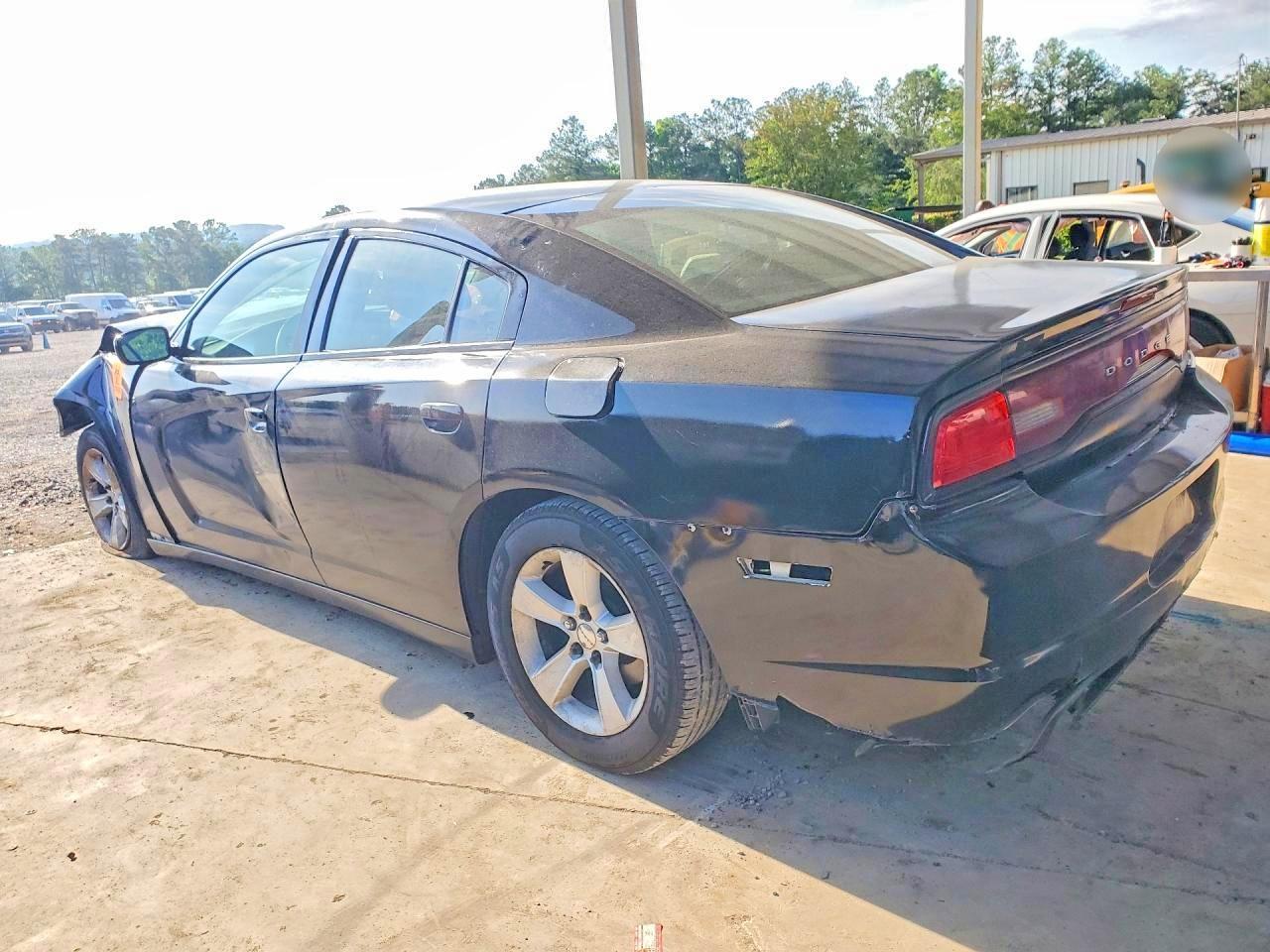 2011 Dodge Charger - Фото 2
